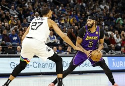 西亚卡姆焦点对战，浓眉哥与90激战法国队分钟，晋级下一阶段胜负难料！气势如虹延续的简单介绍